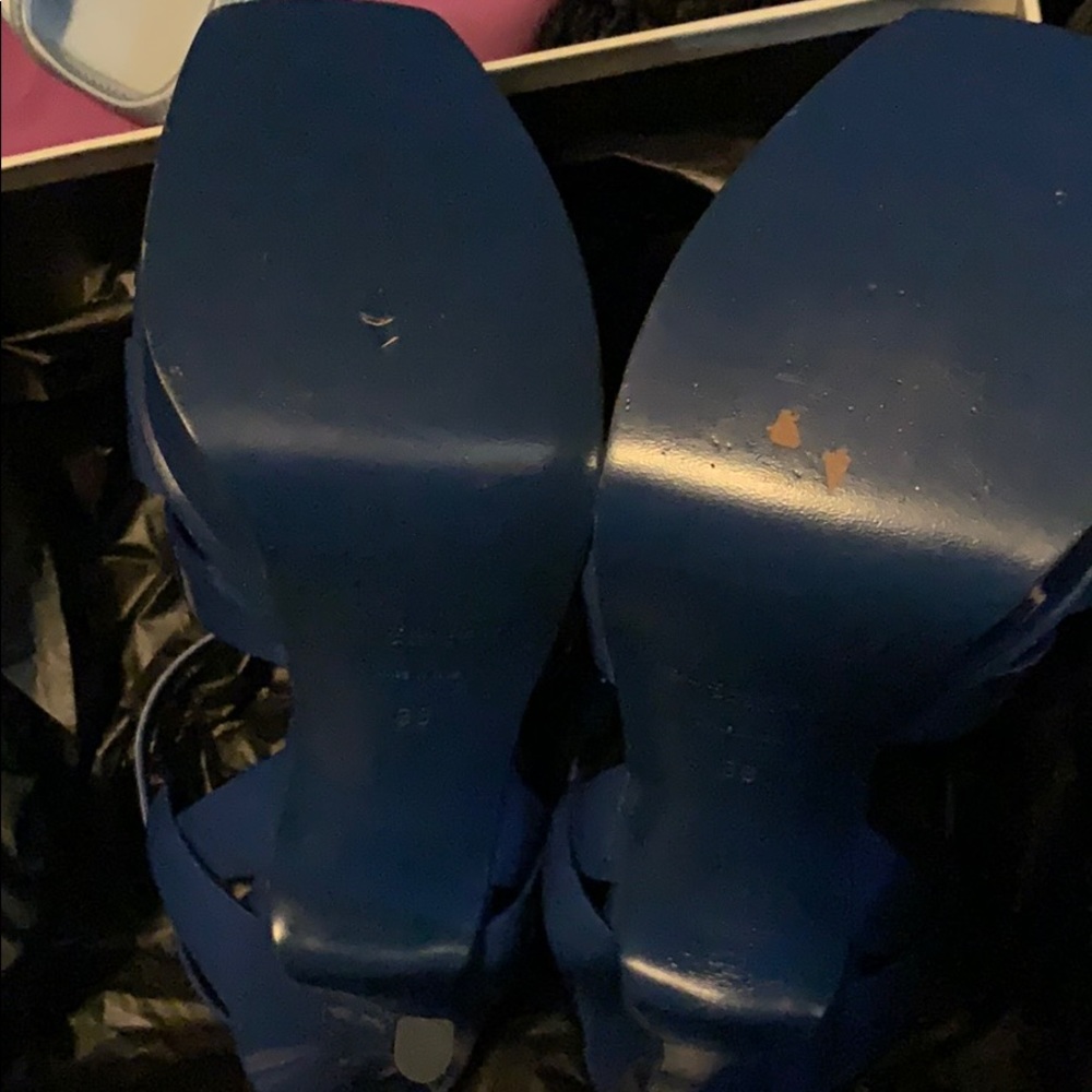 YSL Heels - Picture 6 of 6
